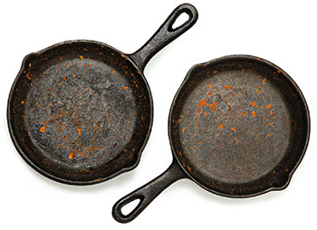 Keep your cast iron skillet from rusting with these cleaning tips.
